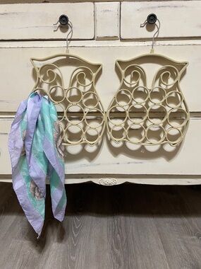 Cream Owl-Shaped Wall Organizer Set for Scarves & Accessories 🦉